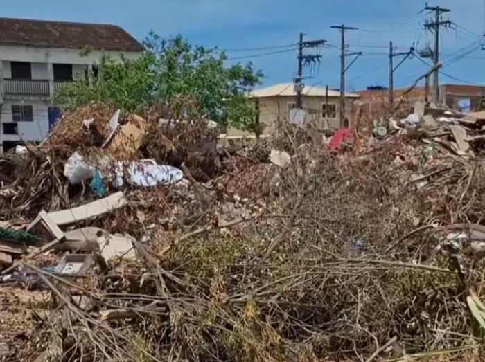 Professor e biólogo de Rio das Ostras denuncia lixão no Parque Zabulão