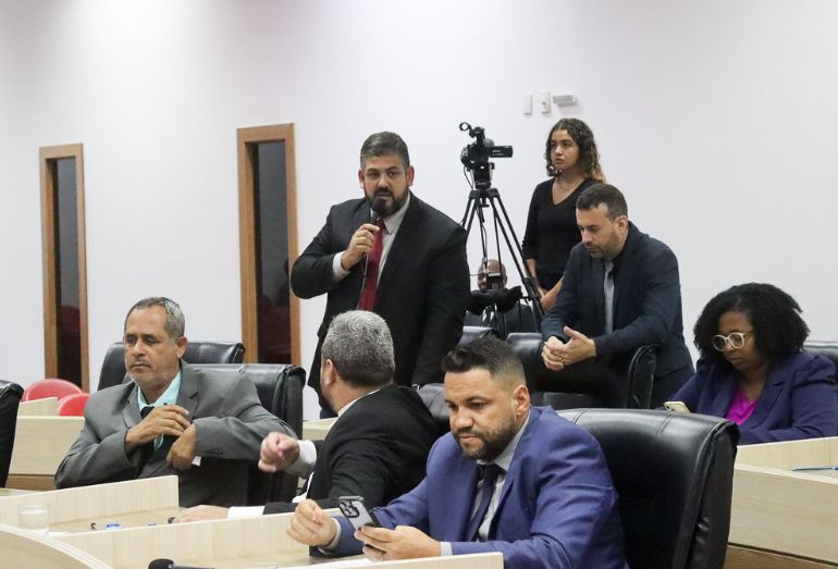 Câmara cobra investimentos em saúde e educação ao rejeitar presídio no Norte Fluminense