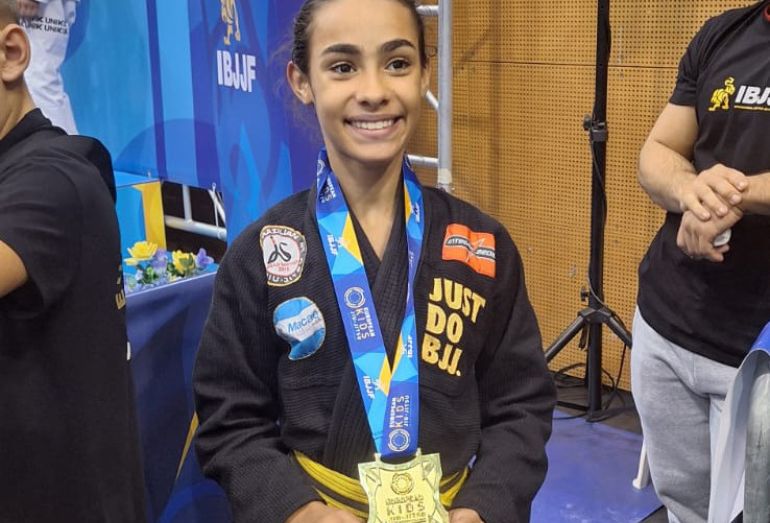 Competidora de Macaé acumula 109 medalhas de ouro no Jiu-Jitsu e está invicta desde 2022