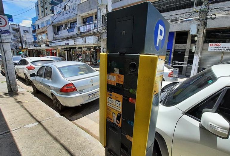 Macaé libera estacionamento no Centro para facilitar compras de fim de ano