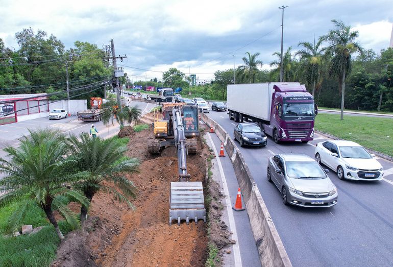 Acesso facilitado: nova alça melhora mobilidade para usuários do Shopping Estrada e moradores da região