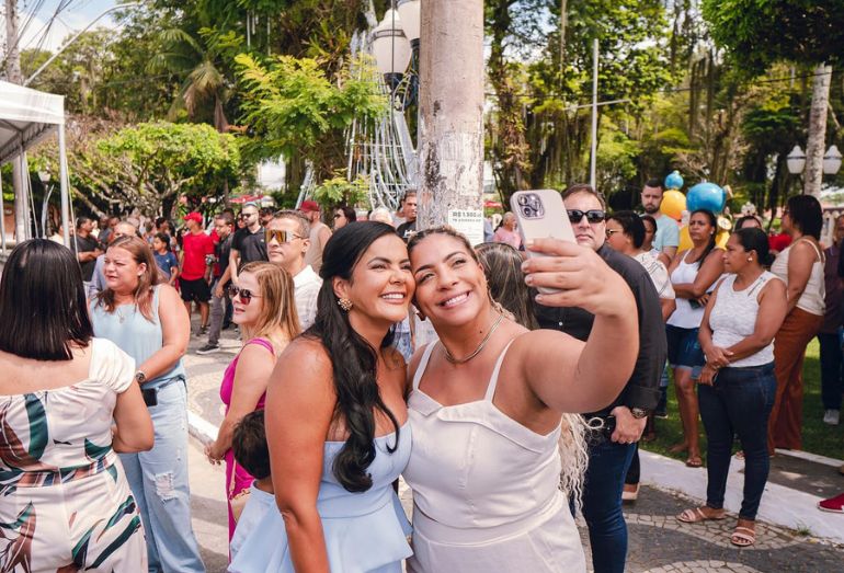 Maira Figueiredo toma posse para novo mandato em Silva Jardim