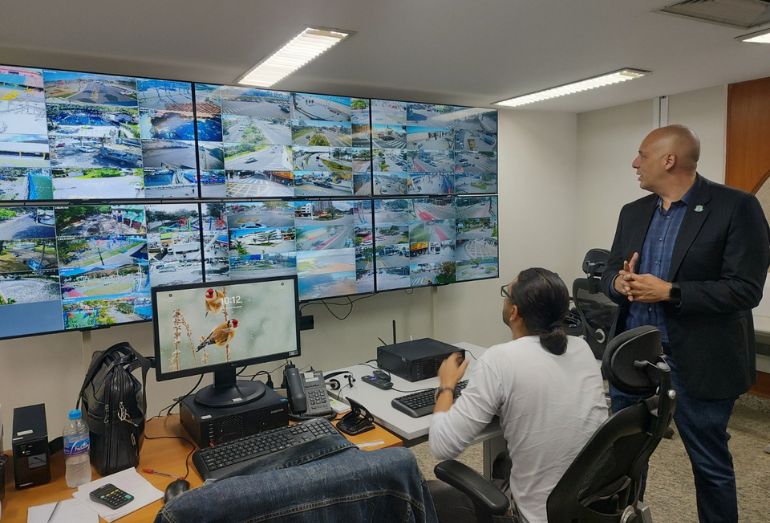 Com apoio de IA e câmeras em tempo real, Macaé planeja ampliar segurança pública
