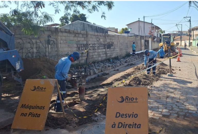 Rio+ realiza obras de ampliação da rede de água em bairro de Rio das Ostras