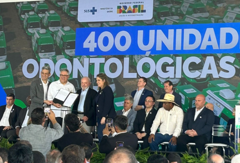 Macaé está entre as cidades contempladas com clínica odontológica móvel