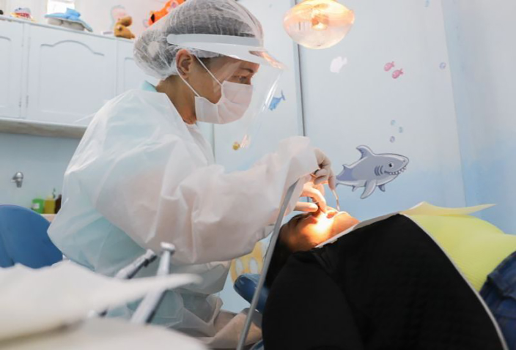 Nova gestão reduz fila de espera da saúde bucal em 90% em Rio das Ostras