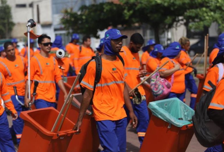 Rio das Ostras anuncia nova empresa de limpeza urbana do município