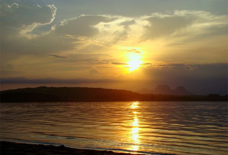 Evento em Macaé promove terapias integrativas, yoga e musicoterapia no Parquinho da Lagoa