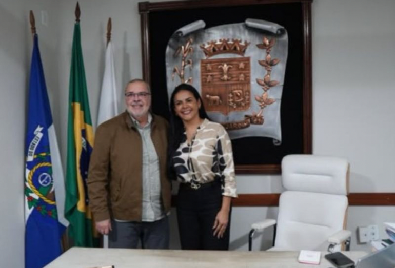 Prefeita de Silva Jardim recebe secretário estadual em visita a obras na RJ-140
