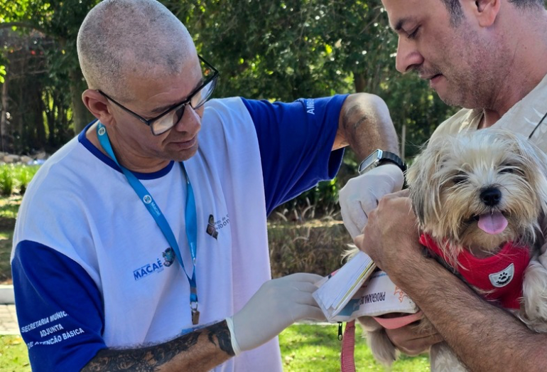 Macaé divulga calendário da vacinação antirrábica para a próxima semana