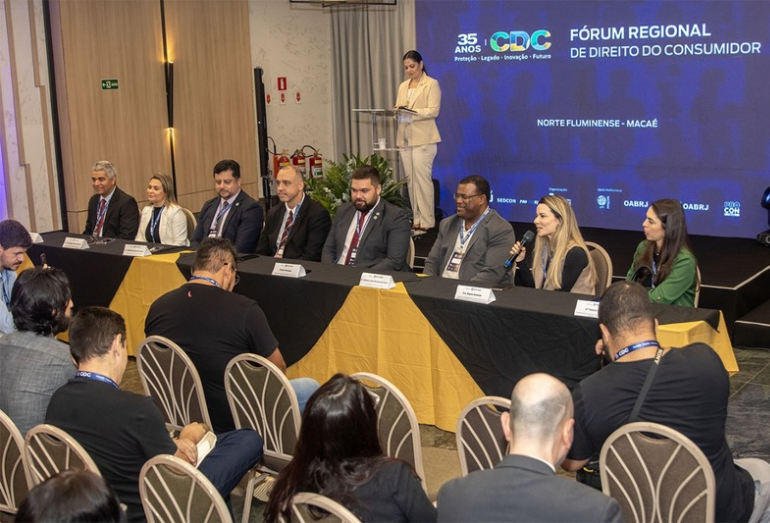 Especialistas e autoridades se reúnem em Macaé para discutir direitos do consumidor