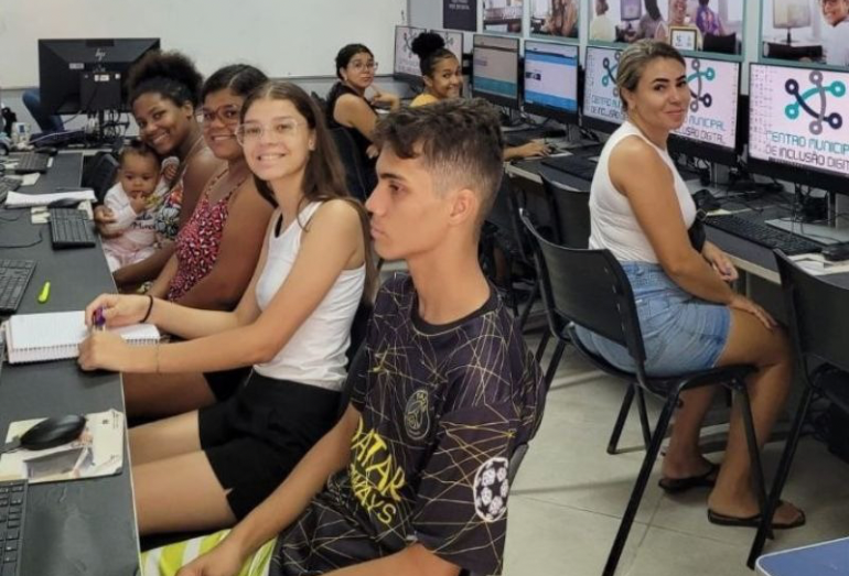 Prefeitura oferece cursos de informática gratuitos em Rio das Ostras; saiba mais