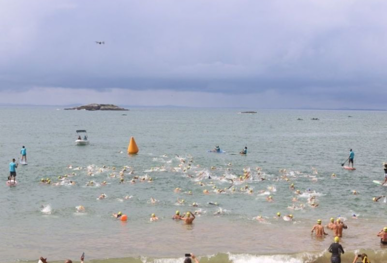 Praias de Rio das Ostras recebem provas de natação em mar aberto no feriado