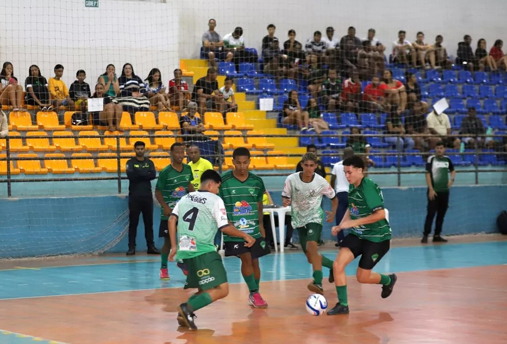 Ginásio Poliesportivo recebe rodada tripla nesta quarta-feira em Quissamã