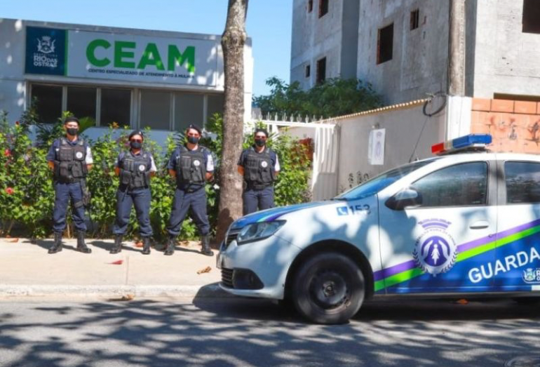 Rio das Ostras celebra 7 anos da Patrulha Maria da Penha com evento na Câmara