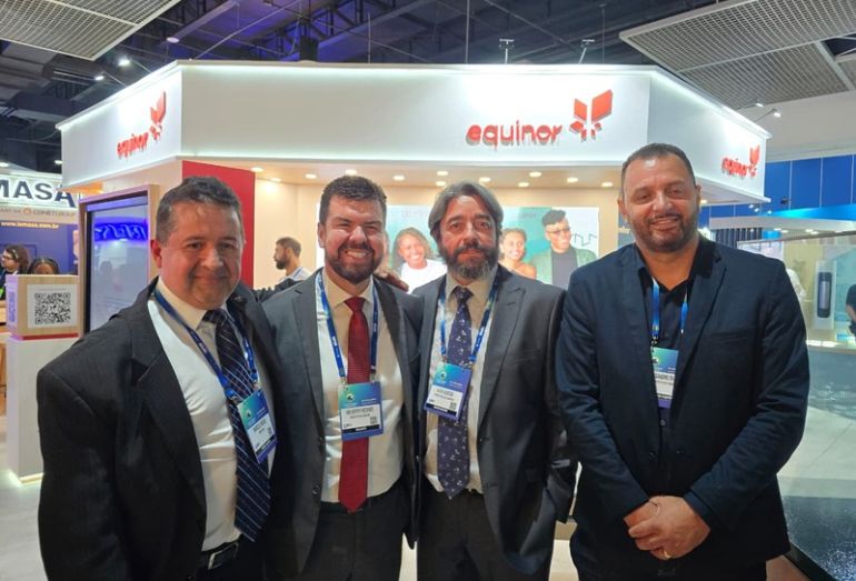 Prefeito de Macaé participa da OTC Brasil e fortalece parcerias com grandes empresas do setor