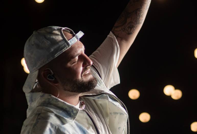 Luquinhas anuncia lançamento do single inédito “Viajando em Nós”