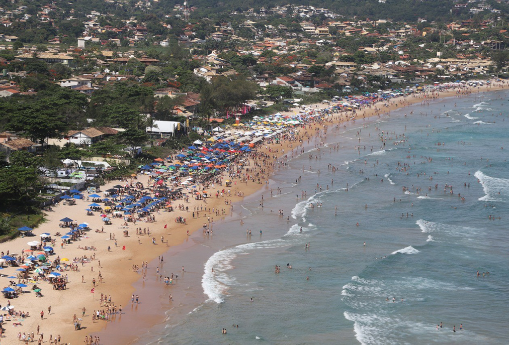 Verão movimenta Búzios: hotéis, pousadas e comércio celebram alta demanda