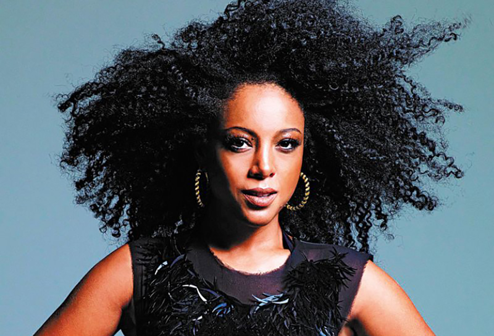 Sesc Verão de Rio das Ostras volta nessa sexta, 30, com show de Negra Li, em Costazul