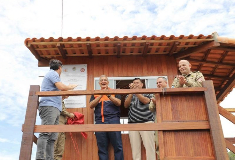 Praia da Boca da Barra tem inauguração de novo posto guarda-vidas