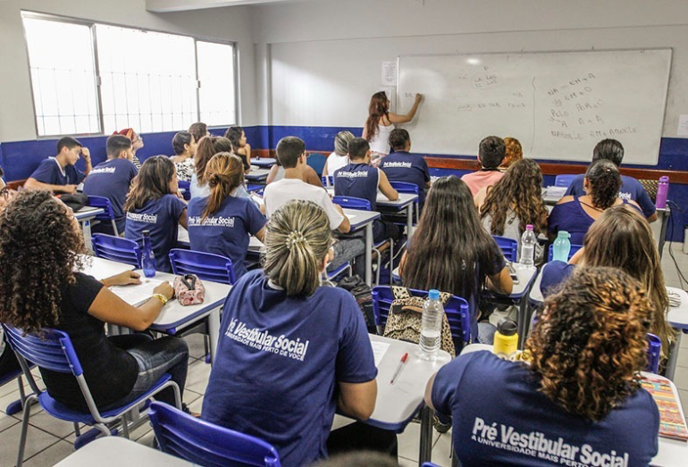 Prefeitura de Macaé oferece 380 vagas no Pré-Vestibular Social 2026