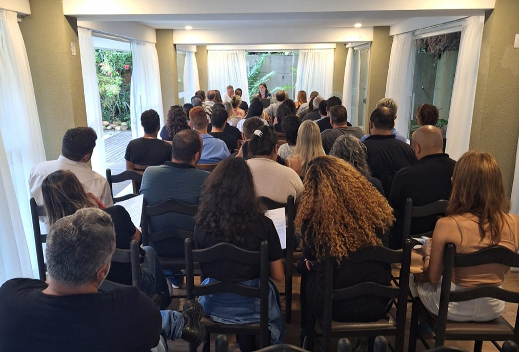 Sindsol Búzios reúne hotéis, bares e restaurantes para debater revisão salarial e prestação de contas