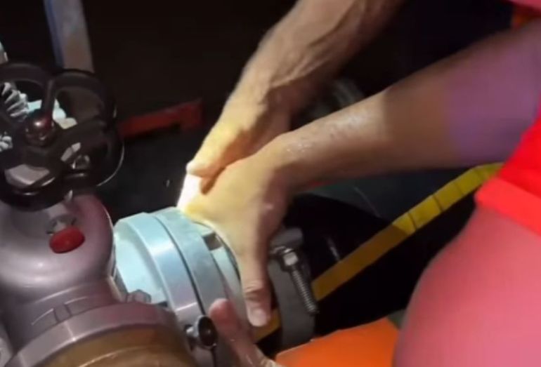 Equipes da prefeitura atuam durante a madrugada para conter danos do temporal em Rio das Ostras