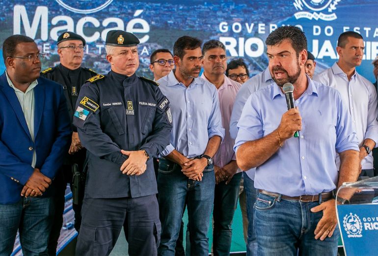 Macaé recebe visita do Estado em dia de solenidade na educação e na segurança