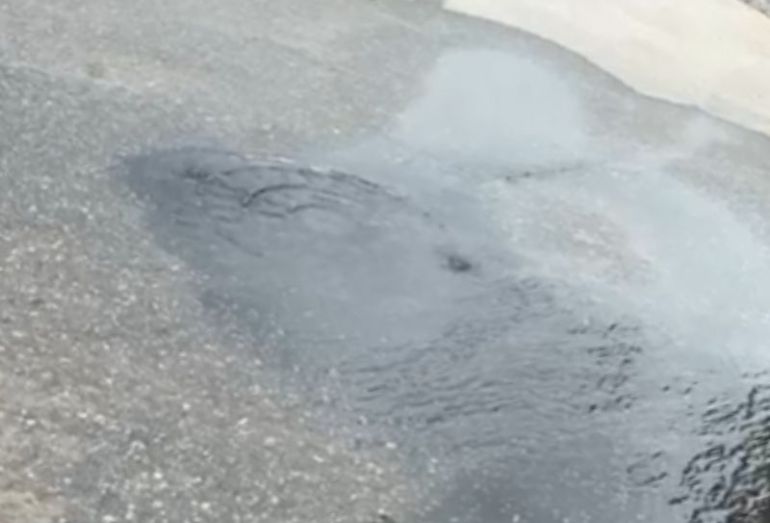 Novo caso de vazamento do esgoto em Rio das Ostras aumenta pressão sobre a Rio+