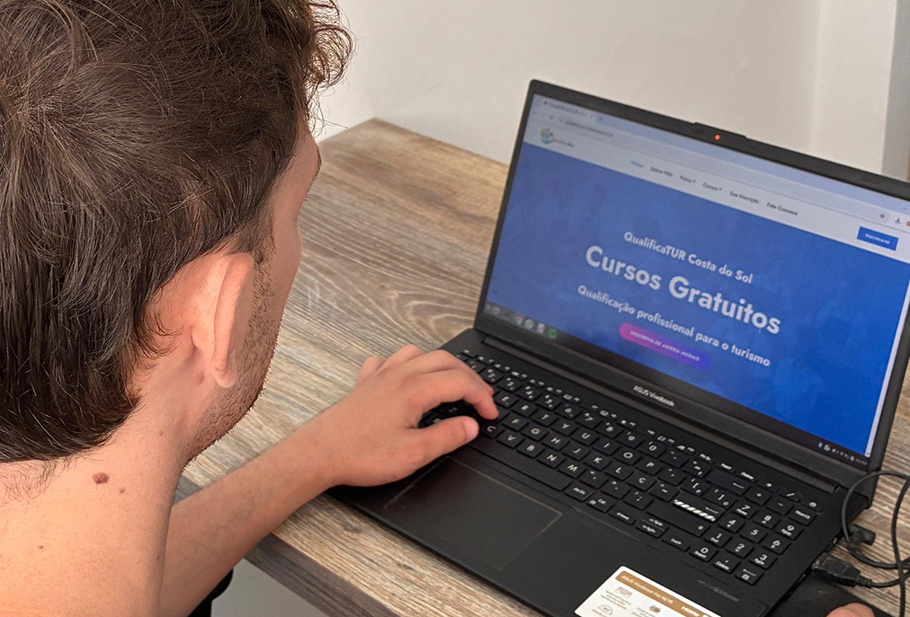 Qualificatur Costa do Sol inicia etapa EAD em Búzios; inscrições seguem em Arraial