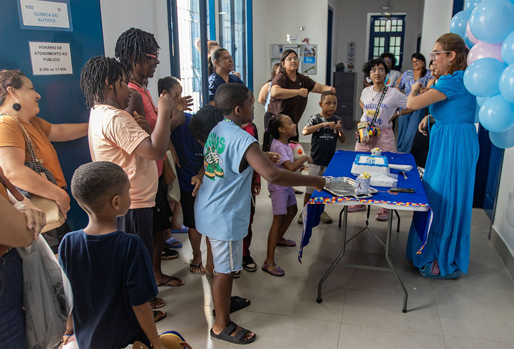 Clínica do Autista em Macaé marca um ano com expectativa de expansão dos serviços