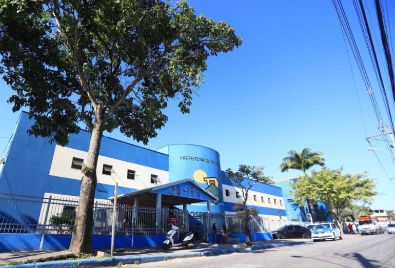 Menino de 12 anos atacado por pitbull recebe alta do Hospital de Rio das Ostras