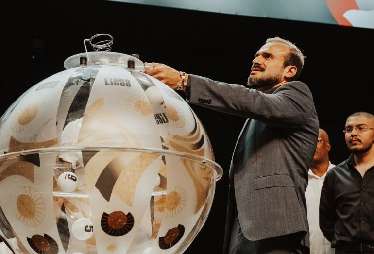 Carnaval 2027: Liesa sorteia ordem dos desfiles do Grupo Especial