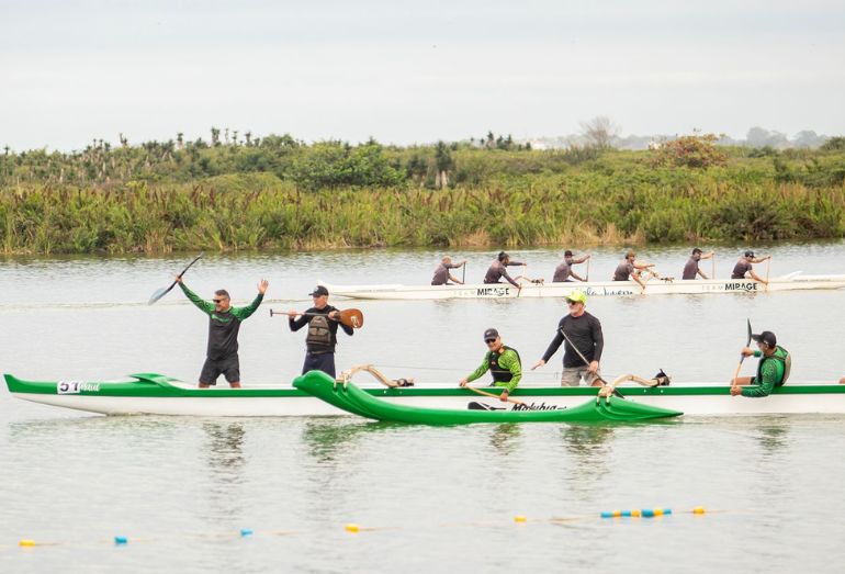 Torneio de canoa havaiana atrai público e aquece o comércio em Macaé