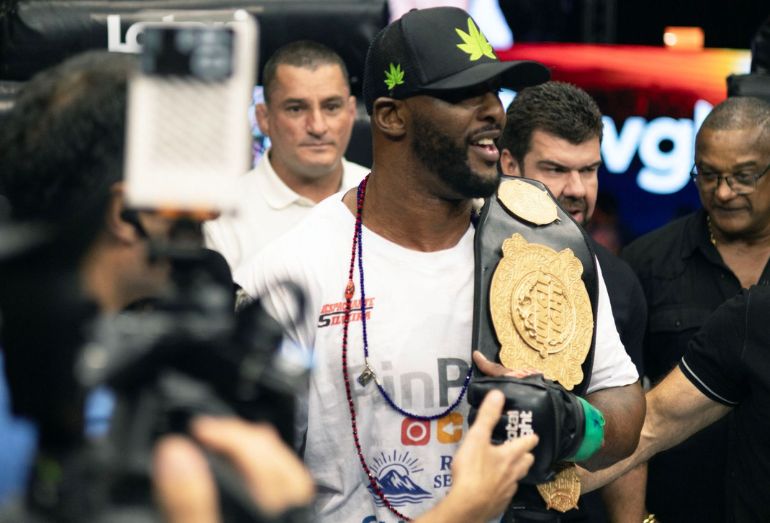Macaé sedia maior evento de MMA da América Latina com casa cheia