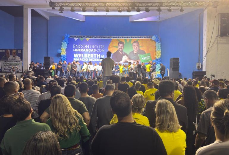 Centenas de pessoas prestigiam lançamento da pré-candidatura de Márcio Rezende em Macaé