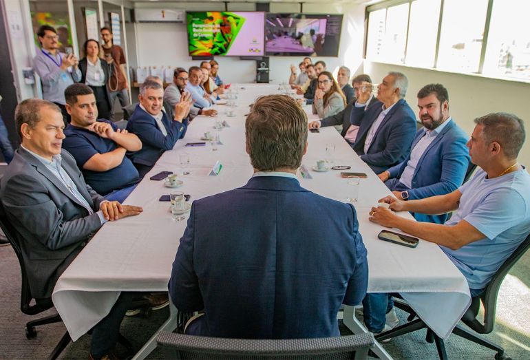 Investimento de US$ 24 bilhões da Petrobras promete impulsionar economia regional em Macaé e cidades vizinhas