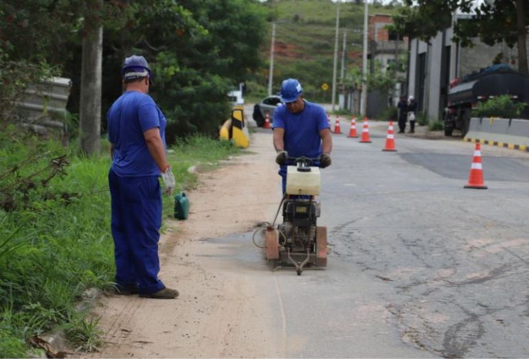 Recuperação da malha viária volta a ter ações na área da ZEN, em Rio das Ostras