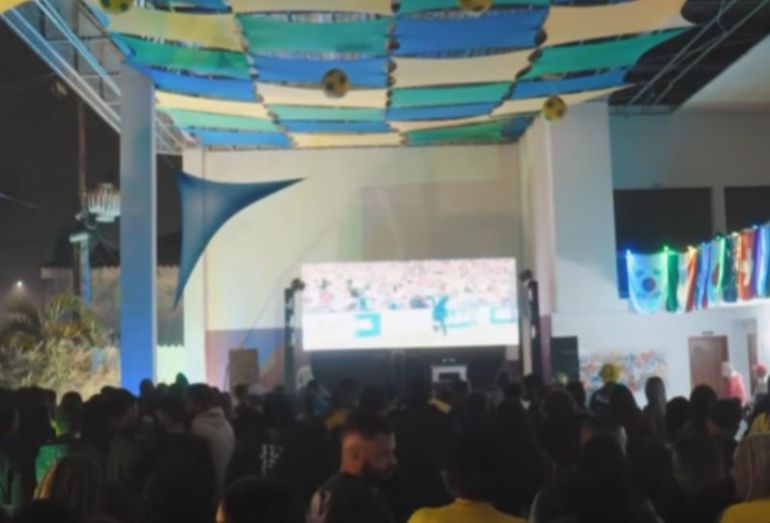 Evento da prefeitura reúne moradores para assistir aos jogos do Brasil em Silva Jardim