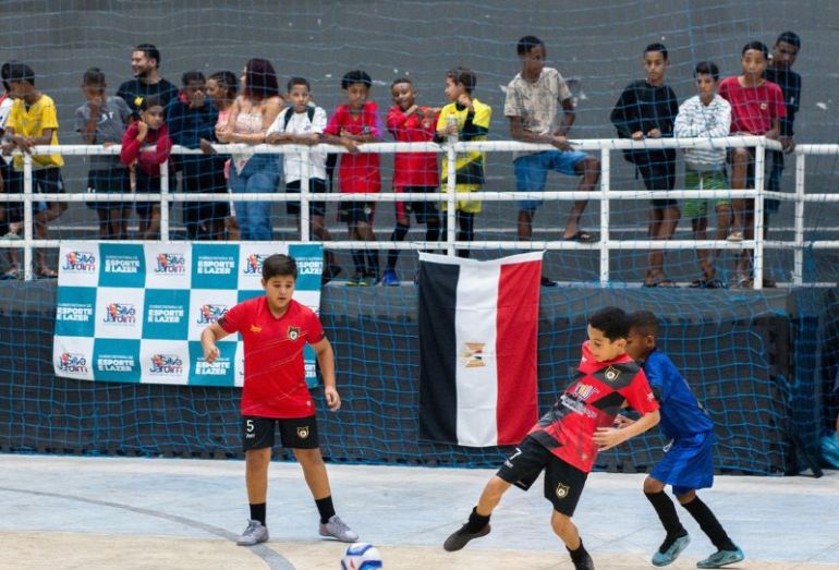Silva Jardim promove torneio interno de futsal com crianças e jovens até 15 anos