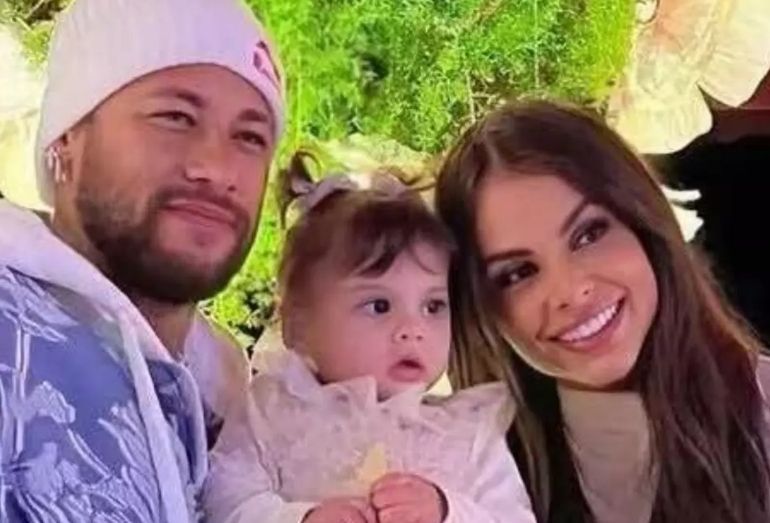 Amanda Kimberlly revela motivo de Helena, filha de Neymar, não ter ido para a Copa: “Presença dela não foi solicitada”