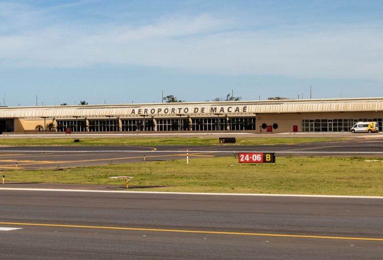 Macaé volta ao mapa da aviação comercial com voos para Guarulhos