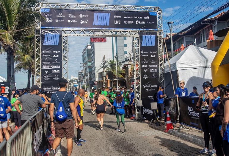 Bloqueios no trânsito e desvio de ônibus marcam a realização da X Run no domingo