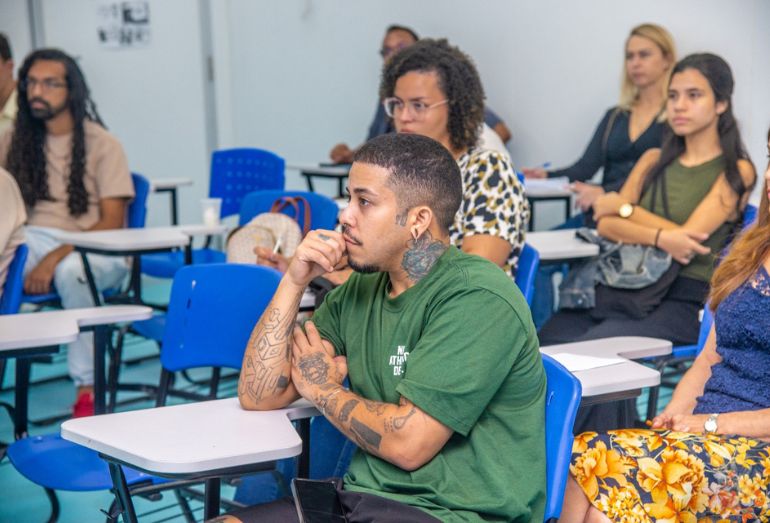 Cederj abre 7,1 mil vagas em cursos gratuitos; Norte Fluminense e Região dos Lagos têm polos