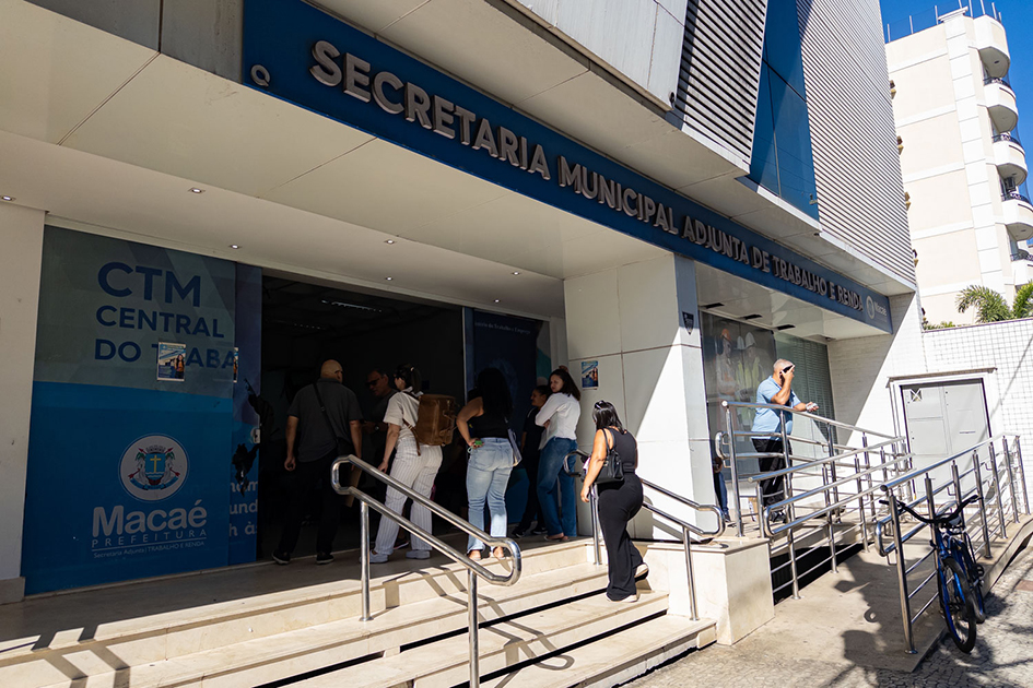 Macaé oferece 996 vagas de emprego para diferentes níveis de escolaridade